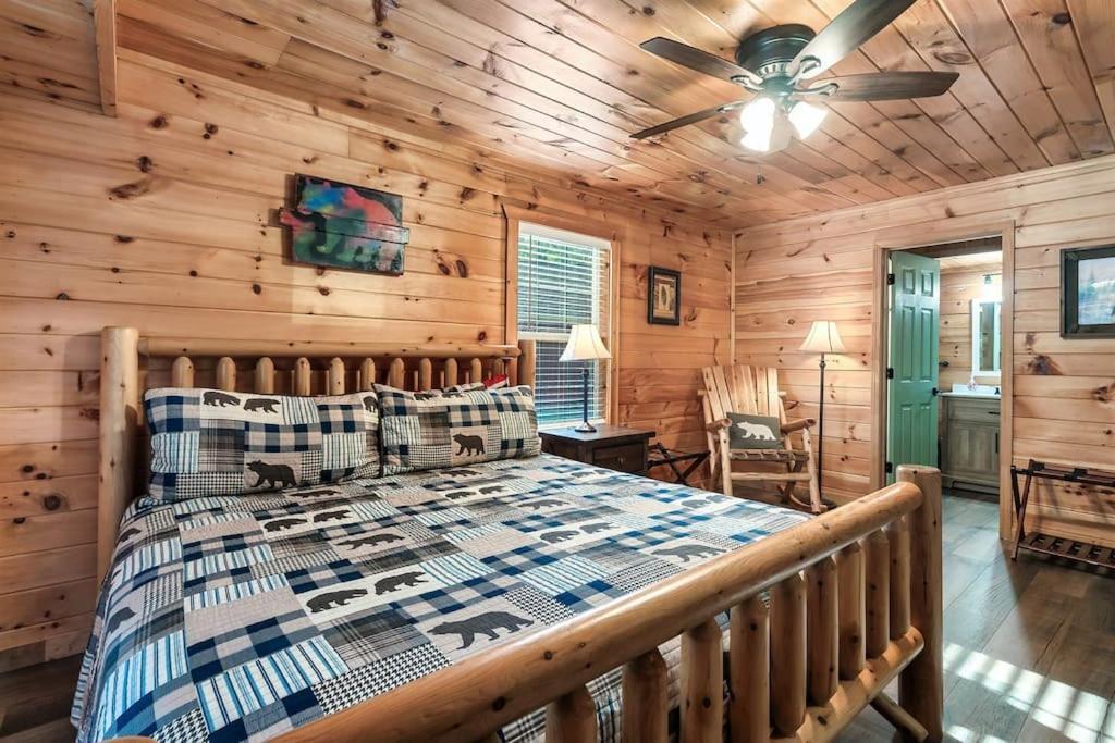 A Top Notch Lodge~개틀린버그 외부 사진
